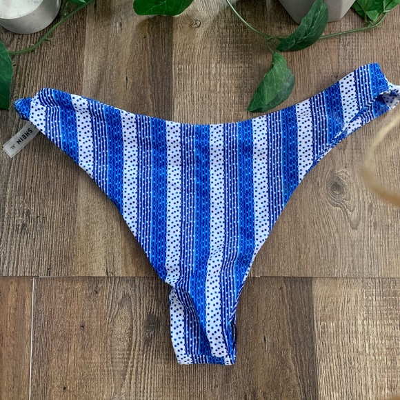 SHEIN Bikini Bottoms - Picture 3 of 5